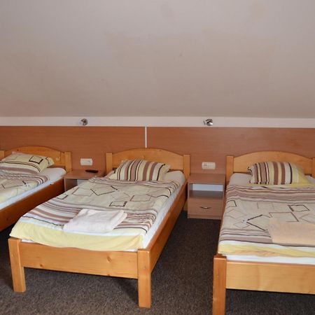 Lesny Zakatek Bed & Breakfast Smardzewice Luaran gambar