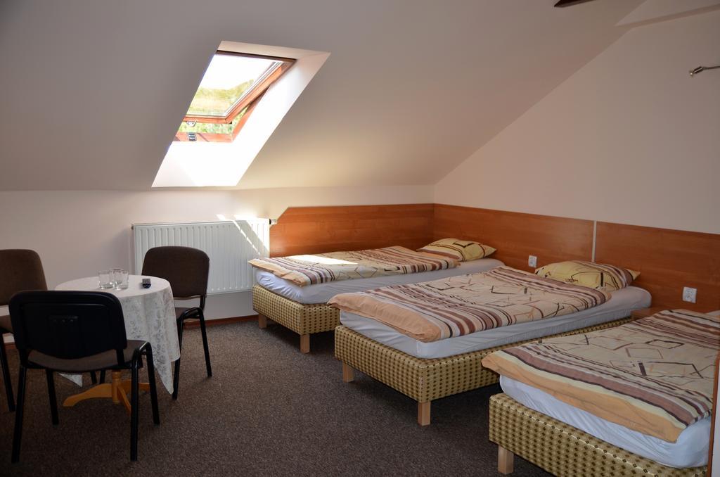 Lesny Zakatek Bed & Breakfast Smardzewice Luaran gambar
